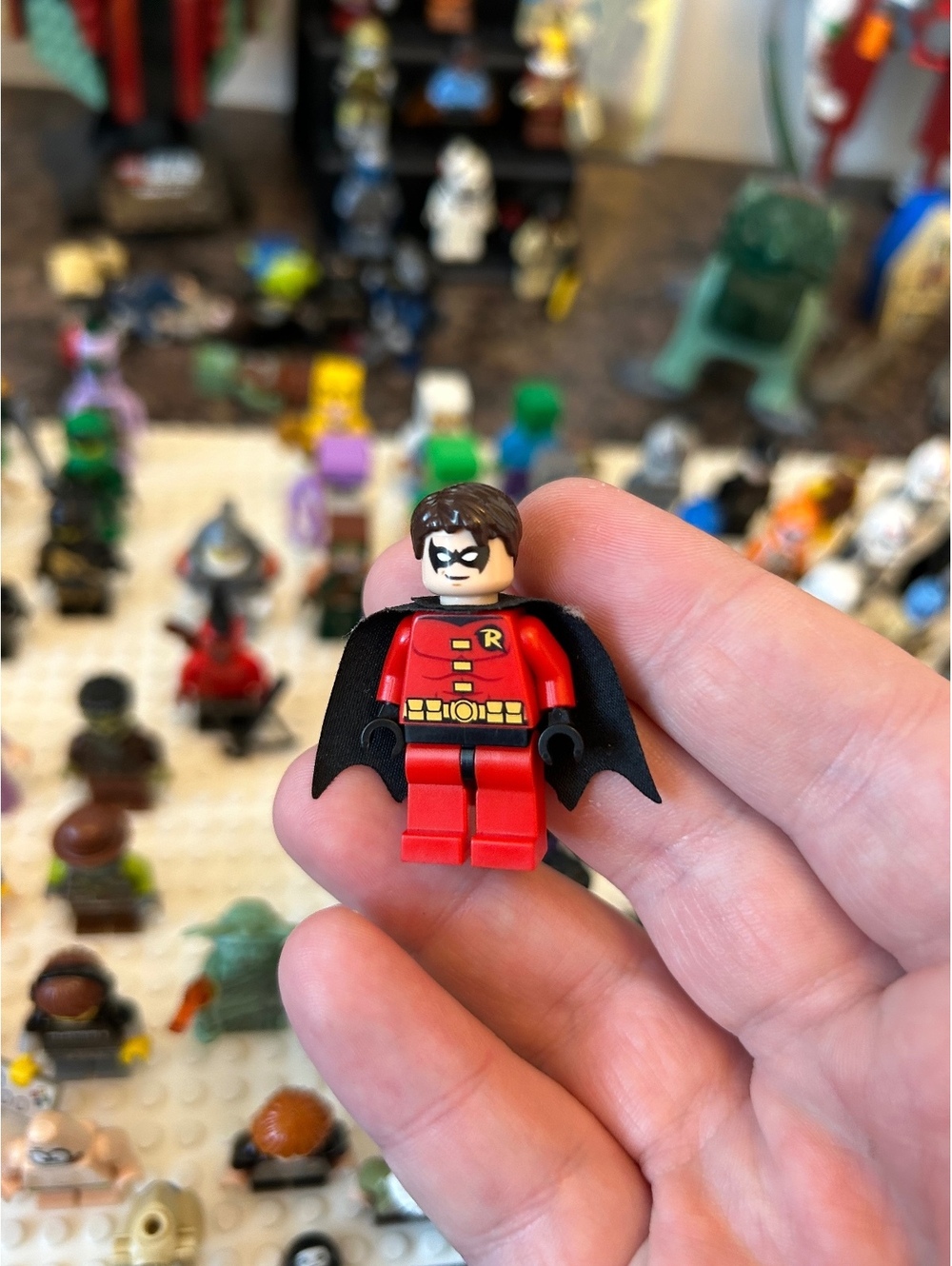 LEGO Robin Plastic Minifigure DC Super Heroes (WRONG HAIR)